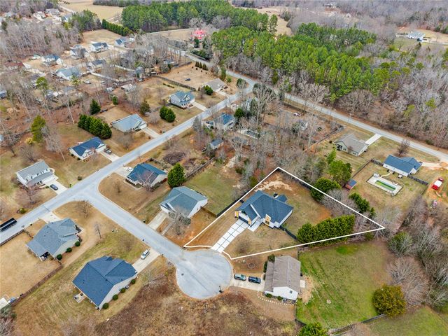 219 Craigo Creek Court, Fountain Inn, SC 29644