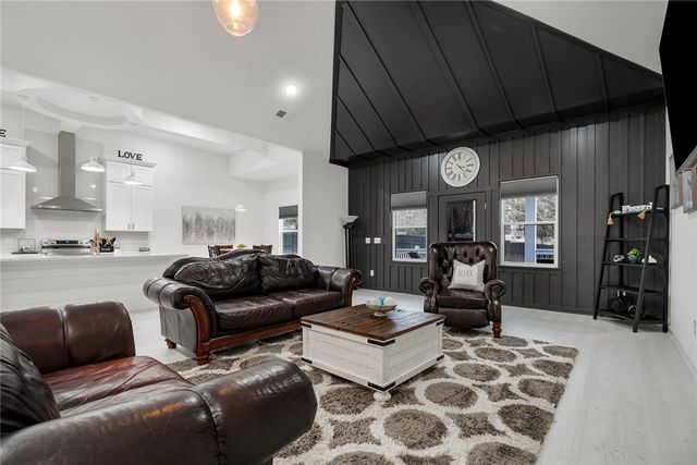 219 Craigo Creek Court, Fountain Inn, SC 29644