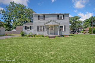 2 Bartlett Place, Glenville, NY 12302