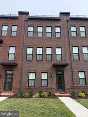 22812 TAWNY PINE SQ, Brambleton, VA 20148