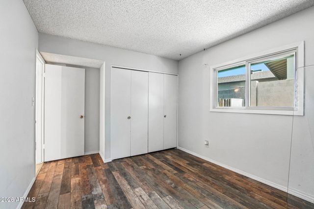 2460 E CLAIRE Drive, Phoenix, AZ 85032