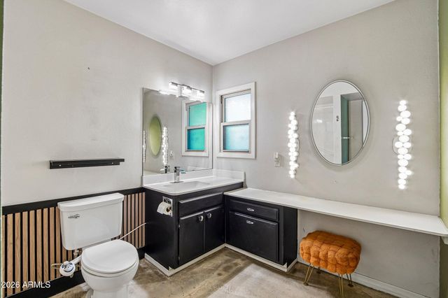 2460 E CLAIRE Drive, Phoenix, AZ 85032