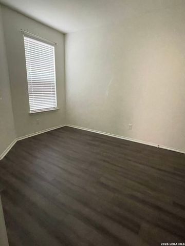 513 Dusty Emerald, Universal City, TX 78148