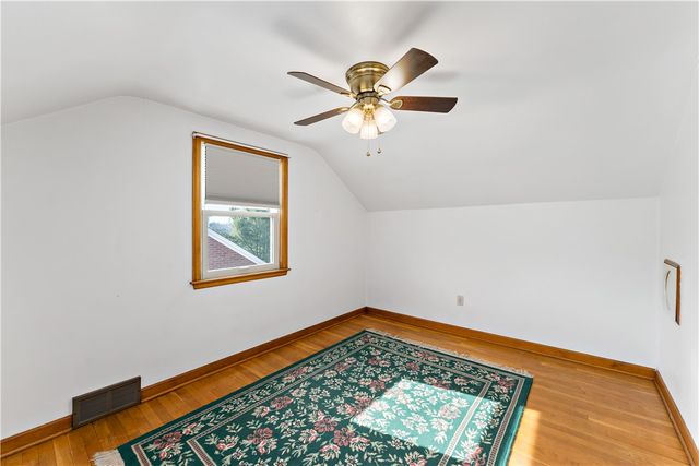 220 Mcclelland Rd, North Strabane, PA 15317