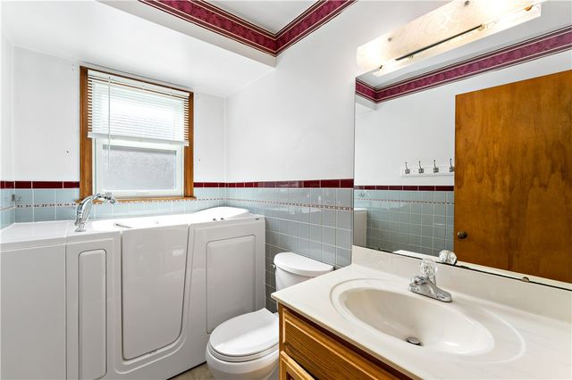 220 Mcclelland Rd, North Strabane, PA 15317