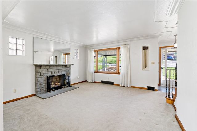 220 Mcclelland Rd, North Strabane, PA 15317