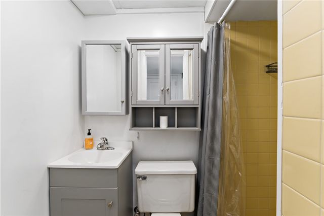 220 Mcclelland Rd, North Strabane, PA 15317