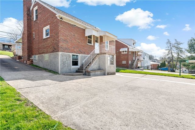 220 Mcclelland Rd, North Strabane, PA 15317