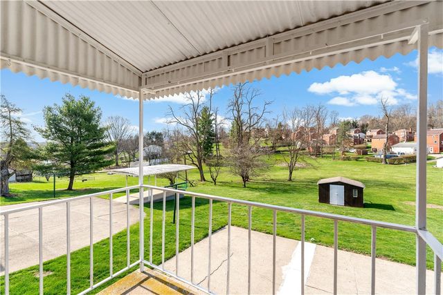 220 Mcclelland Rd, North Strabane, PA 15317