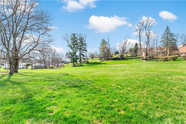 220 Mcclelland Rd, North Strabane, PA 15317