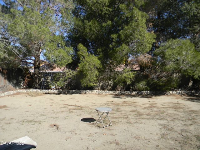 43516 E 32nd Street, Lancaster, CA 93535