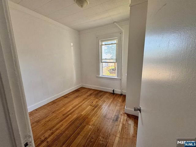 365 Harding Avenue, Clifton, NJ 07011