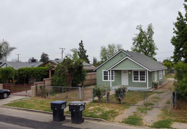 818 W Sweet Avenue W, Visalia, CA 93291