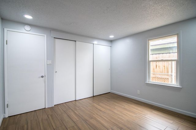 818 W Sweet Avenue W, Visalia, CA 93291