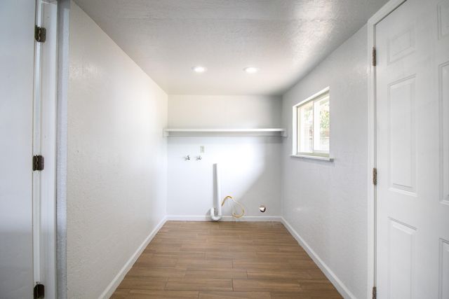 818 W Sweet Avenue W, Visalia, CA 93291