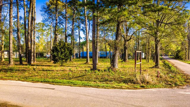 400 Hickory Street, Cleveland, TX 77328