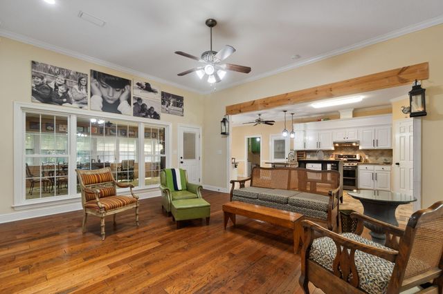 13 William Oaks Dr., Hattiesburg, MS 39402