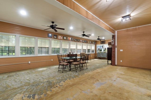13 William Oaks Dr., Hattiesburg, MS 39402