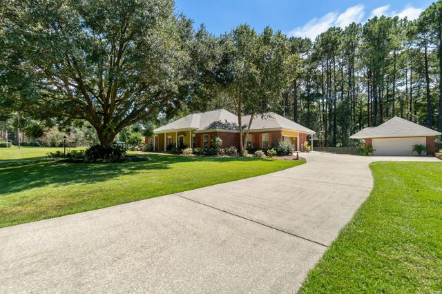 13 William Oaks Dr., Hattiesburg, MS 39402