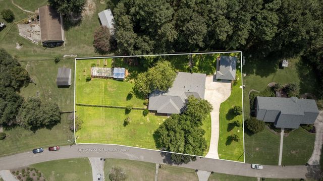13 William Oaks Dr., Hattiesburg, MS 39402