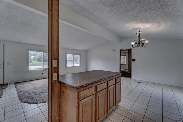 3716 CHIEF DR, Rapid City, SD 57701