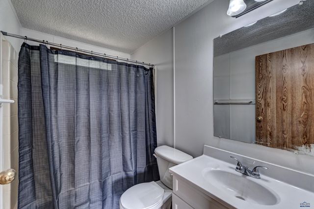 3716 CHIEF DR, Rapid City, SD 57701