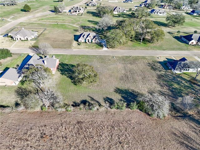 135 Lawrence Marshall Drive, Hempstead, TX 77445