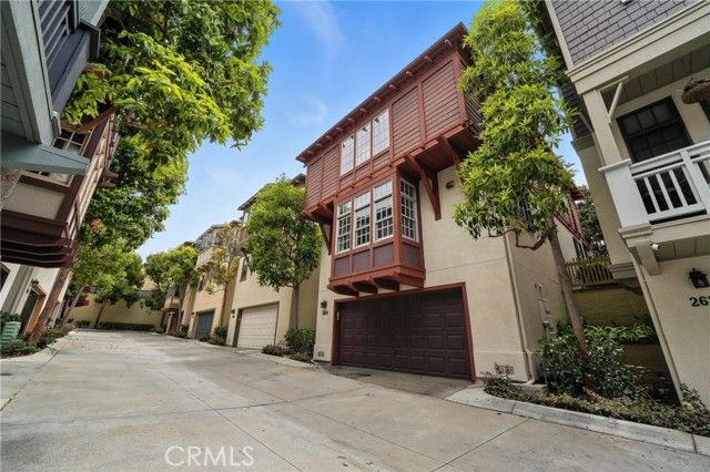 2616 BUNGALOW Place, Corona Del Mar (newport Beach), CA 92625