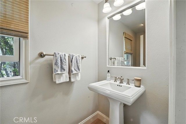 2616 BUNGALOW Place, Corona Del Mar (newport Beach), CA 92625