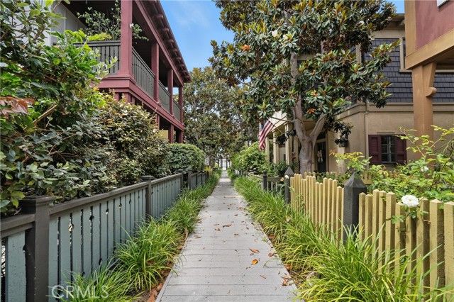 2616 BUNGALOW Place, Corona Del Mar (newport Beach), CA 92625