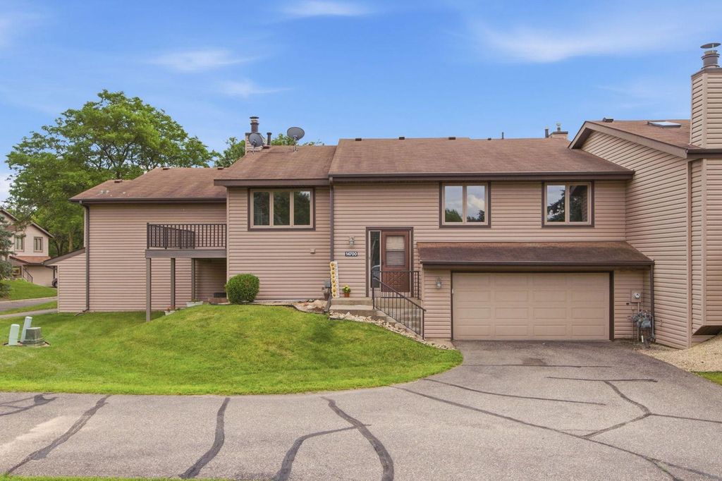 14700 Embry Path, Apple Valley, MN 55124 — exterior
