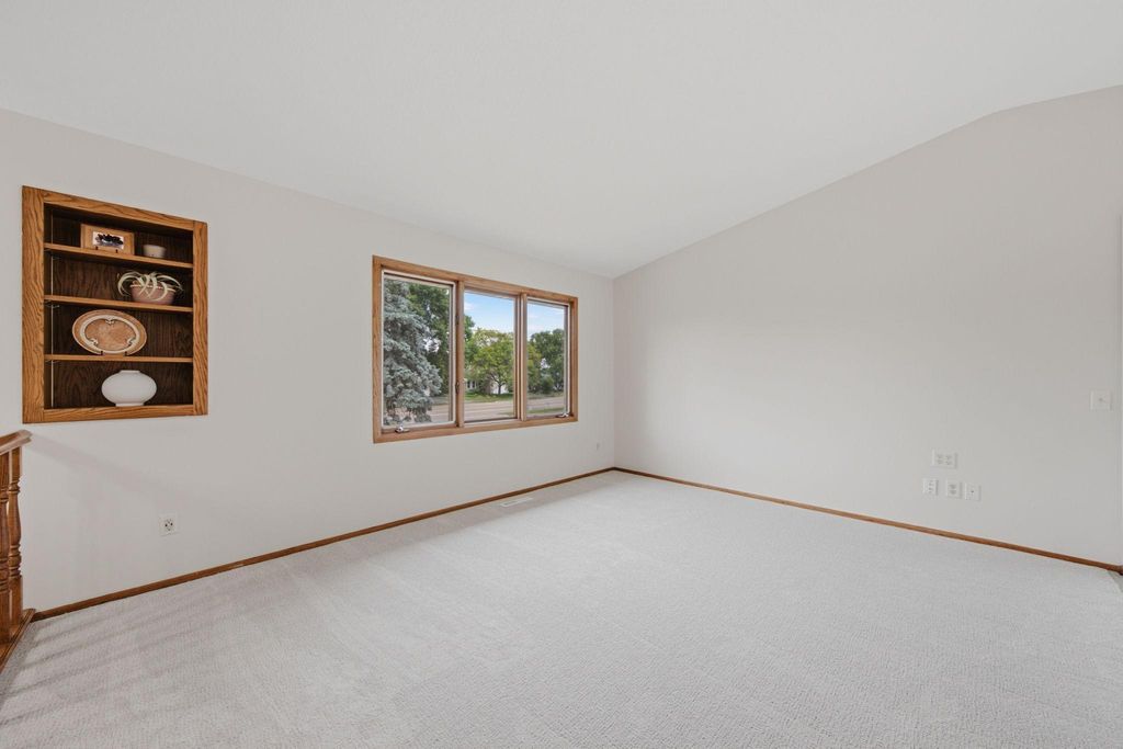 14700 Embry Path, Apple Valley, MN 55124 — photo 5