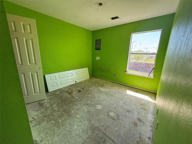 12126 Garner Mill Lane, Houston, TX 77089