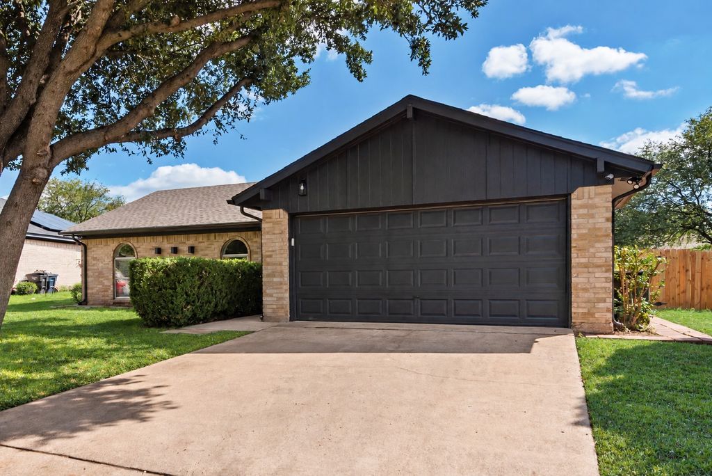 3021 Meadowmoor Street, Fort Worth, TX 76133 — photo 4