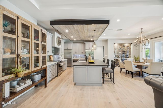 5402 E Corrine Drive E, Scottsdale, AZ 85254