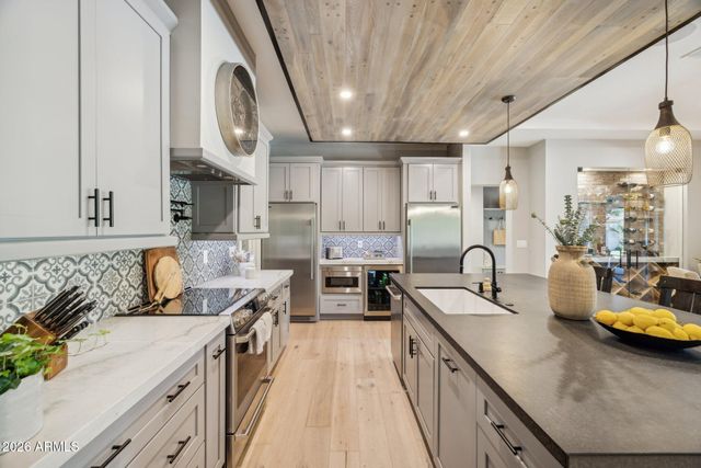 5402 E Corrine Drive E, Scottsdale, AZ 85254