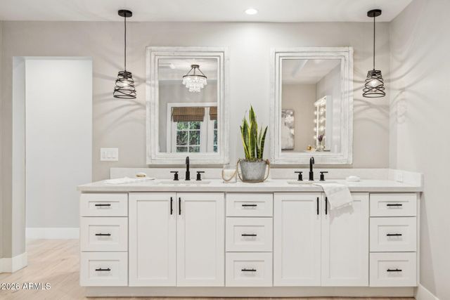 5402 E Corrine Drive E, Scottsdale, AZ 85254