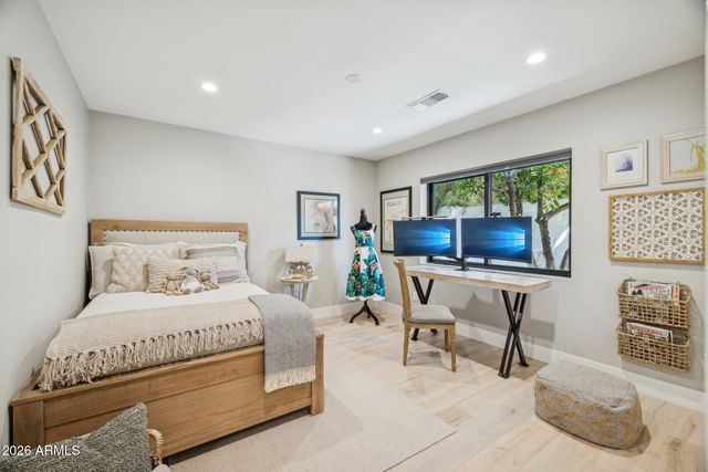 5402 E Corrine Drive E, Scottsdale, AZ 85254