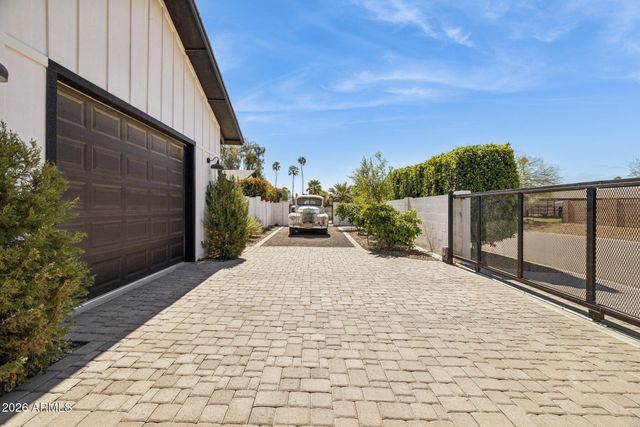 5402 E Corrine Drive E, Scottsdale, AZ 85254