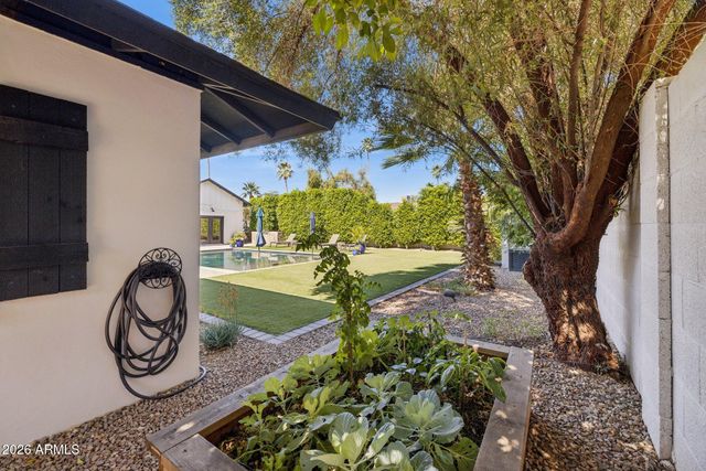 5402 E Corrine Drive E, Scottsdale, AZ 85254