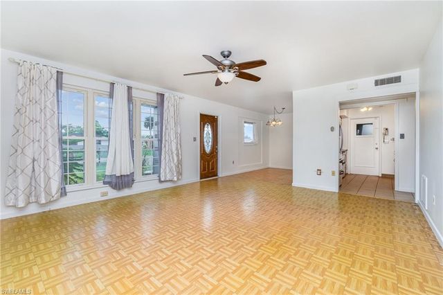 804 Bougainvillea RD E, Lehigh Acres, FL 33936