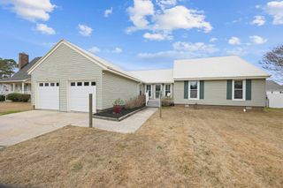 504 Plantation Dr., Myrtle Beach, SC 29575