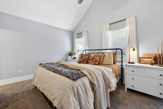 511B Hickory Cir, Ashland City, TN 37015