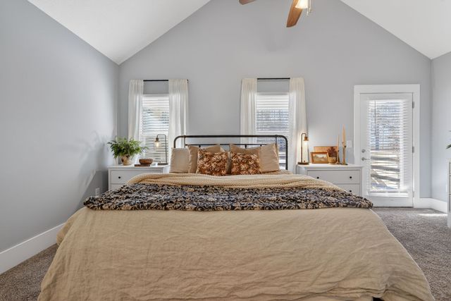 511B Hickory Cir, Ashland City, TN 37015