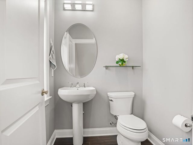 185 Brentwood Circle 185, Danbury, CT 06810