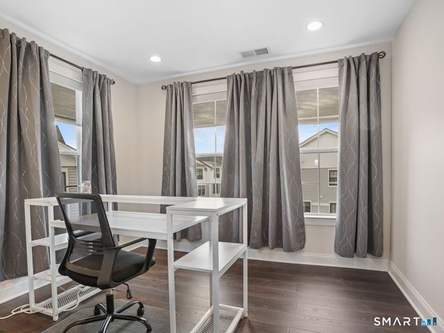 185 Brentwood Circle 185, Danbury, CT 06810