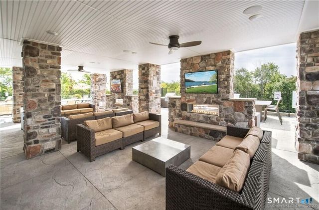 185 Brentwood Circle 185, Danbury, CT 06810