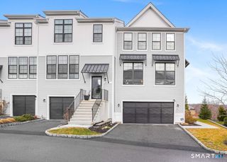 185 Brentwood Circle 185, Danbury, CT 06810