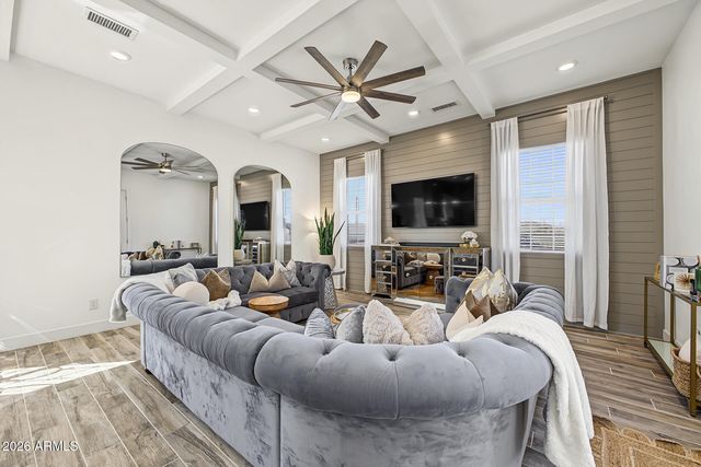 10114 S 32nd Drive, Laveen, AZ 85339