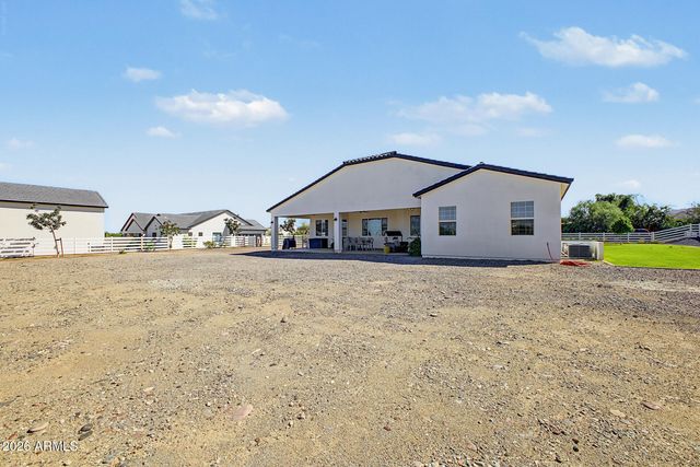 10114 S 32nd Drive, Laveen, AZ 85339